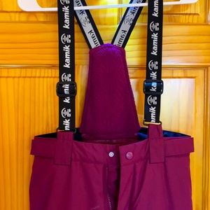 Maroon 14/16 kids Kamik ski pants, lightly used.